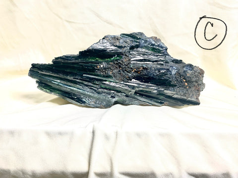 Vivianite in Matrix